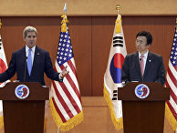 U.S. Secretary of State John Kerry and  South Korean Foreign Minister Yun Byung-se